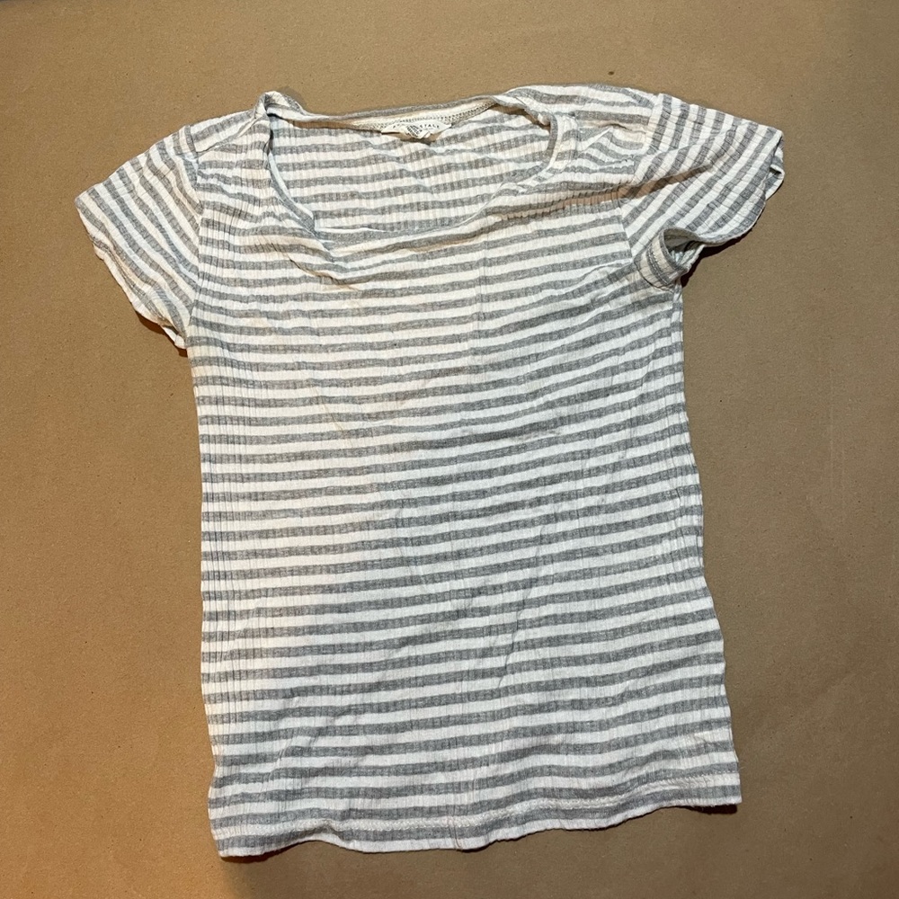Aeropostale XS grey and white striped baby tee womens